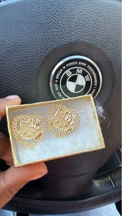 Hello kitty earring Gold plated