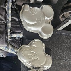 cake pans