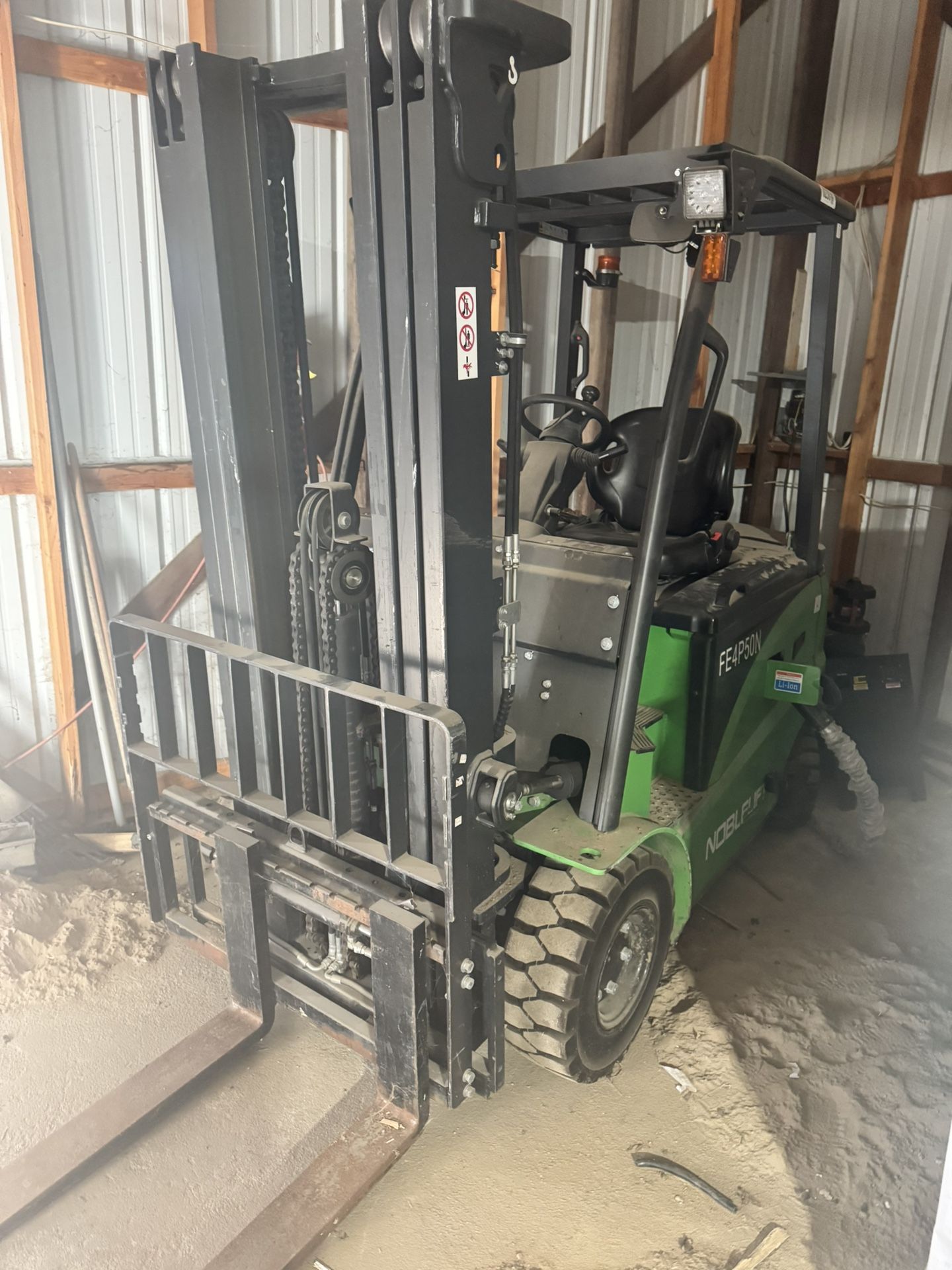 Electric forklift