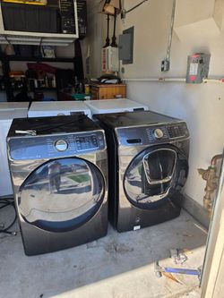 Samsung Front-Load Washer and Dryer Set