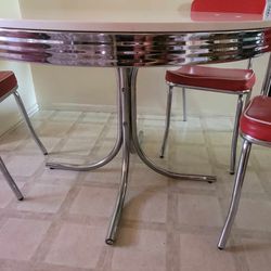 Retro Vintage Table And Chairs
