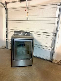 Electric dryer working great condition pick up in Gresham