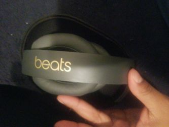 Beats studio 3