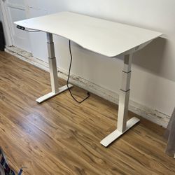 Standing desk