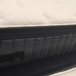 12 Inch Queen Hybrid Mattress 