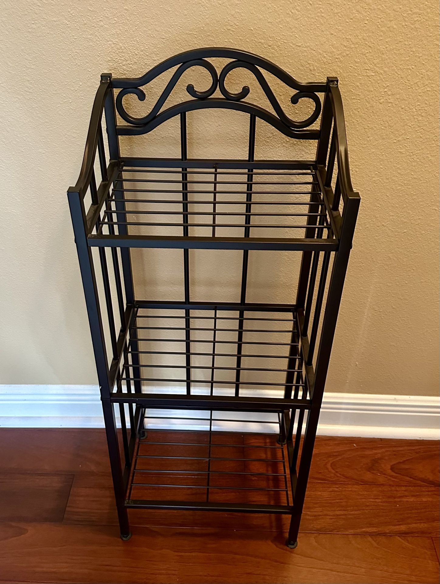 Three Tier Shortage Shelves