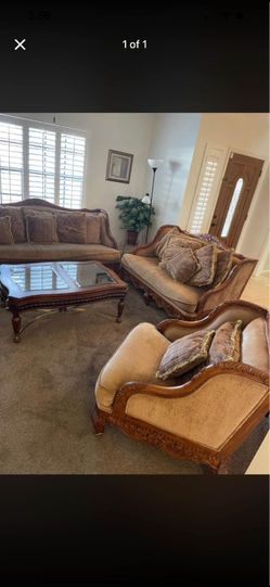 Beautiful 4 piece living room set...set includes 1 couch, 1 loveseat, 1 chair and 1 coffee table