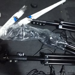 Photo Studio Tripod, Umbrella, And Bulb-Pods