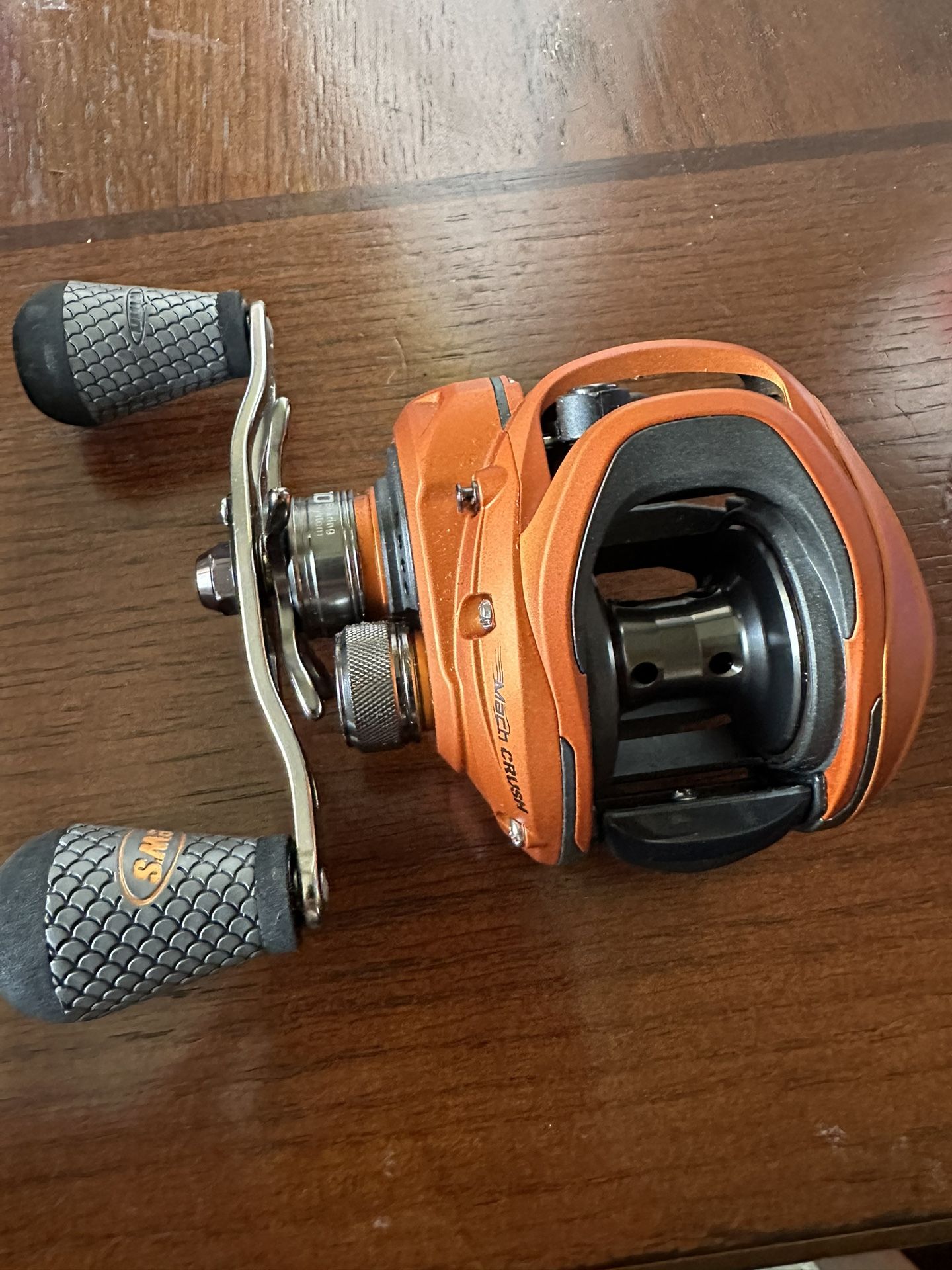 Mach Crush Bait caster