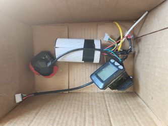 Product Description: Compact Brushless Sensored Motor Controller
​Title: Brushless Sensored Motor Controller (E-Bike / E-Scooter)
​Description:
High-e