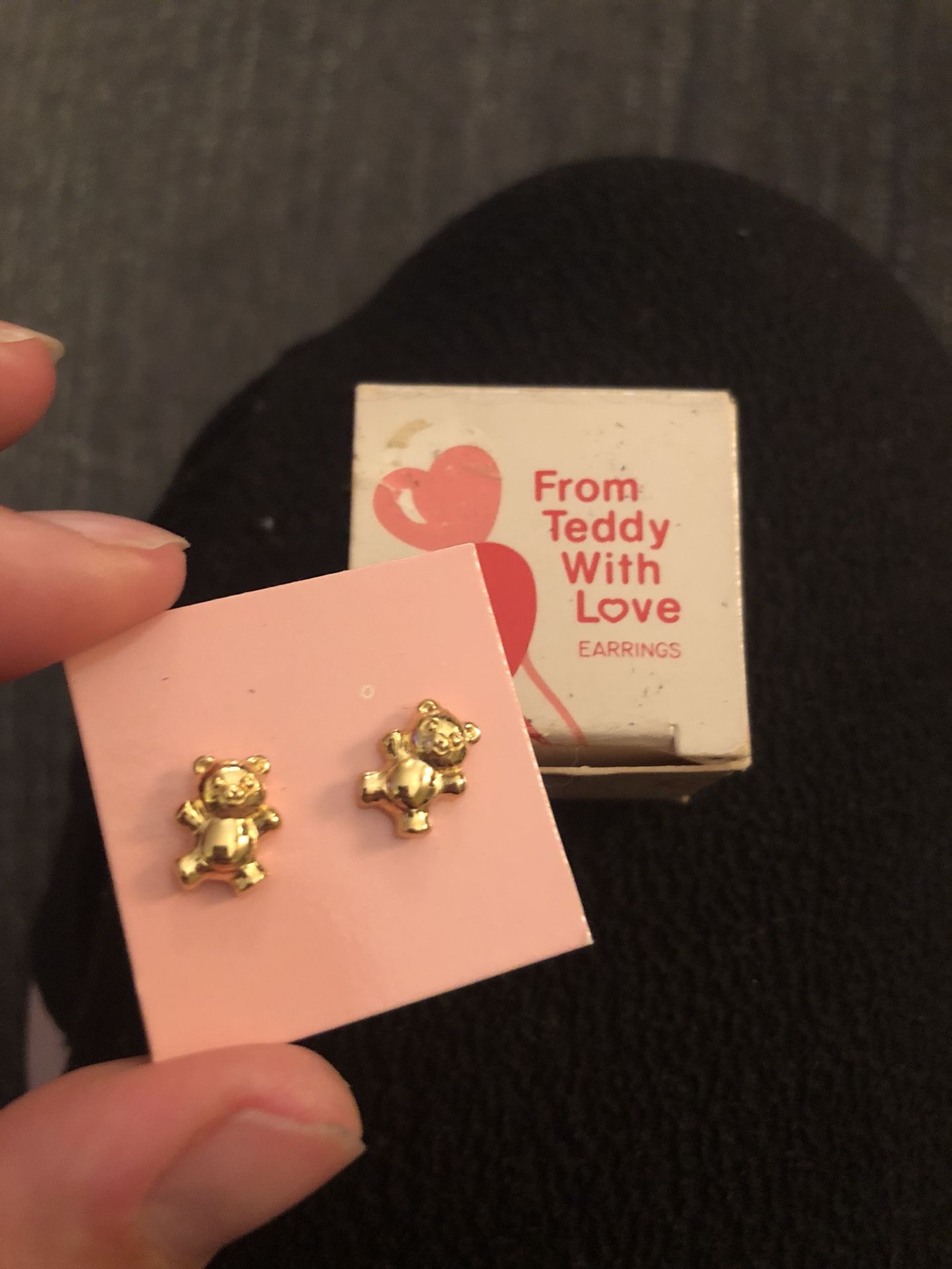 Vintage Avon teddy bear earrings