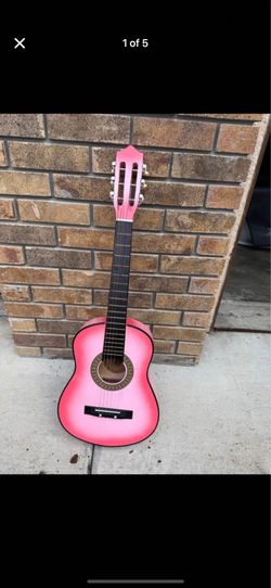 Acoustic guitar 38 in