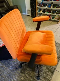 Velvet chair