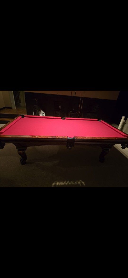 Pristine A.E. Schmidt Pool Table