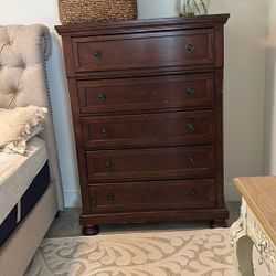 5 Drawer Dresser