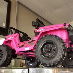 Toy vehicle