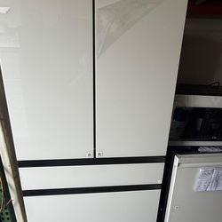Samsung Bespoke AI 4-Door French Door Counter Depth Refrigerator