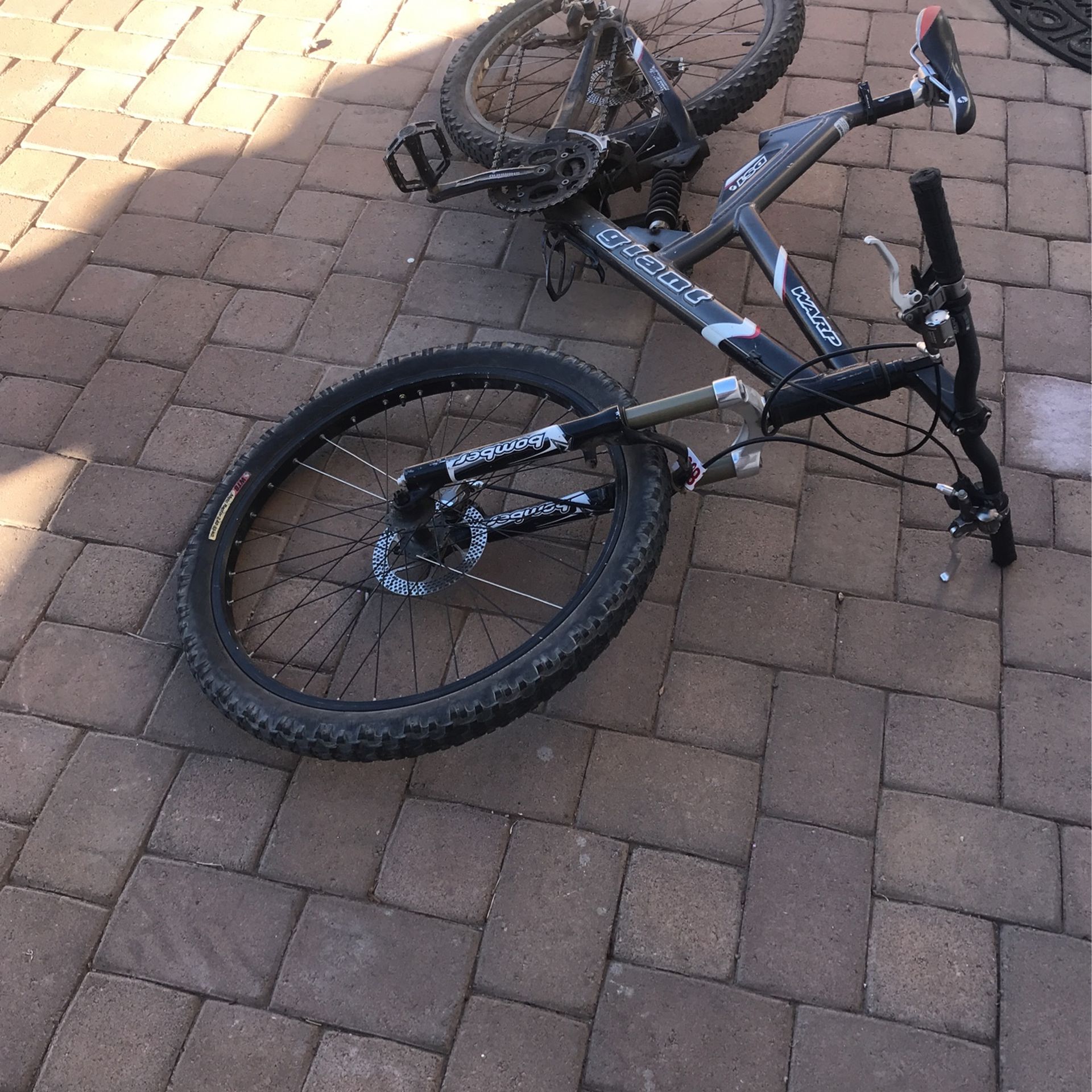 Giant Warp DS1 Frame Only Soft Tail for Sale in Phoenix, AZ OfferUp