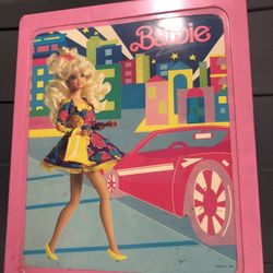 VTG BARBIE CASE accessories & DOLLS