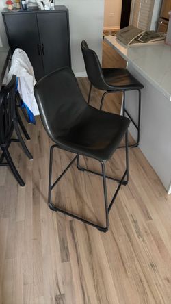Counter height barstool