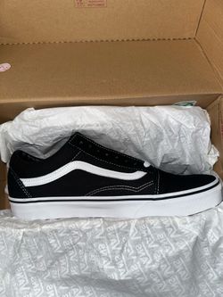 Vans Old Skool Shoes Skate Sneakers Size 10 Men $63 Retail NEW IN BOX