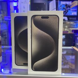 iPhone 15 pro max 256Gb unlocked