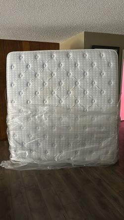 White  king size