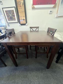 Dining set