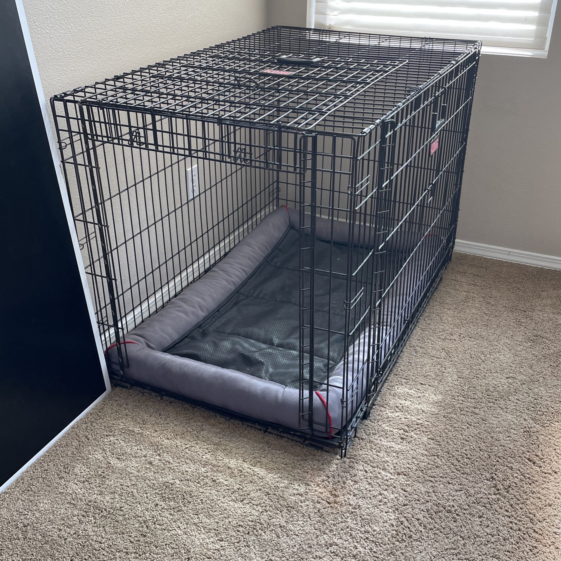 Ex Large Dog Crate By Kong for Sale in Snohomish, WA OfferUp