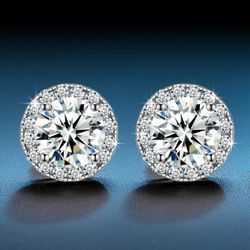 1CT VVS1 Moissanite Halo Studs - 5mm 925 silver