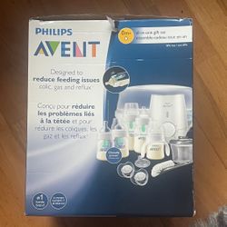 Philips Avent Natural Baby Bottle with Natural Response Nipple,  Essentials Baby Gift Set - Open Box, Not Used 