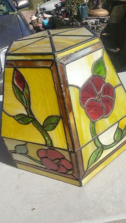 Beautiful vintage stained glass lamp shade