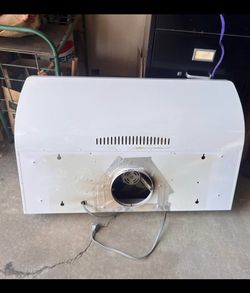 Kitchen vent hood/ ventilador de estufa
