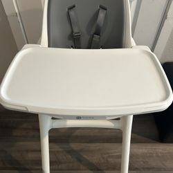 Gently Used 4 Moms High Chair 