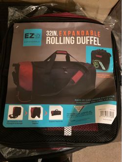32IN. EXPANDABLE ROLLING DUFFEL Brand New