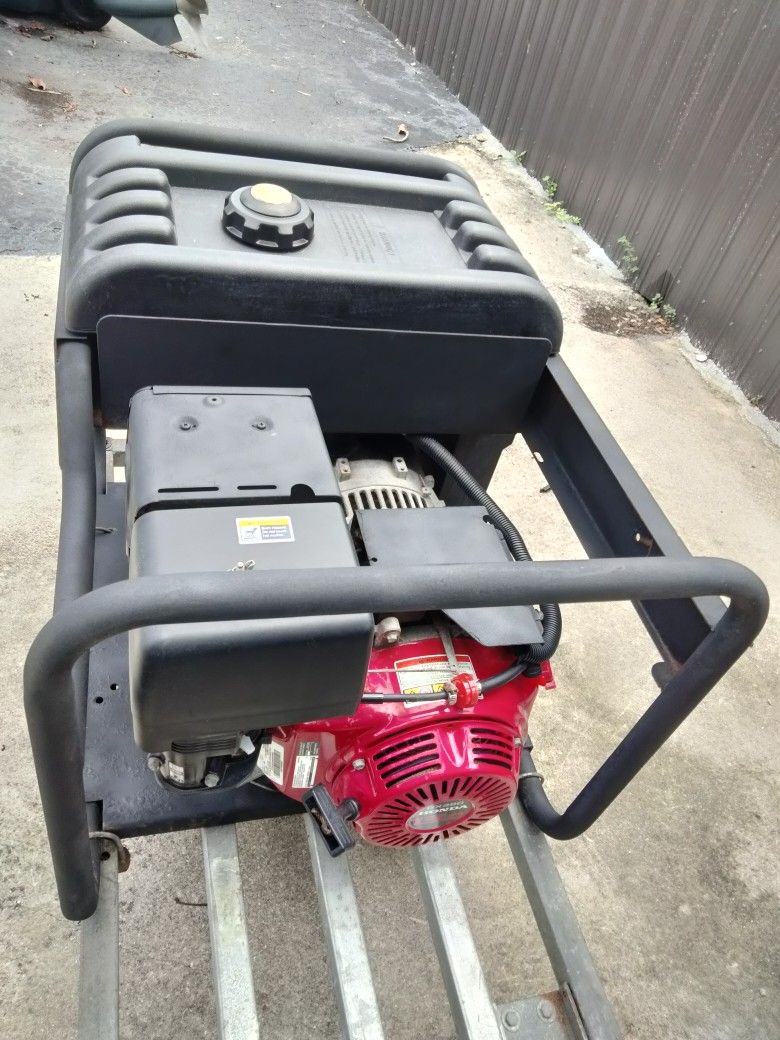 Honda Generator 13 HP 8000 Watts 