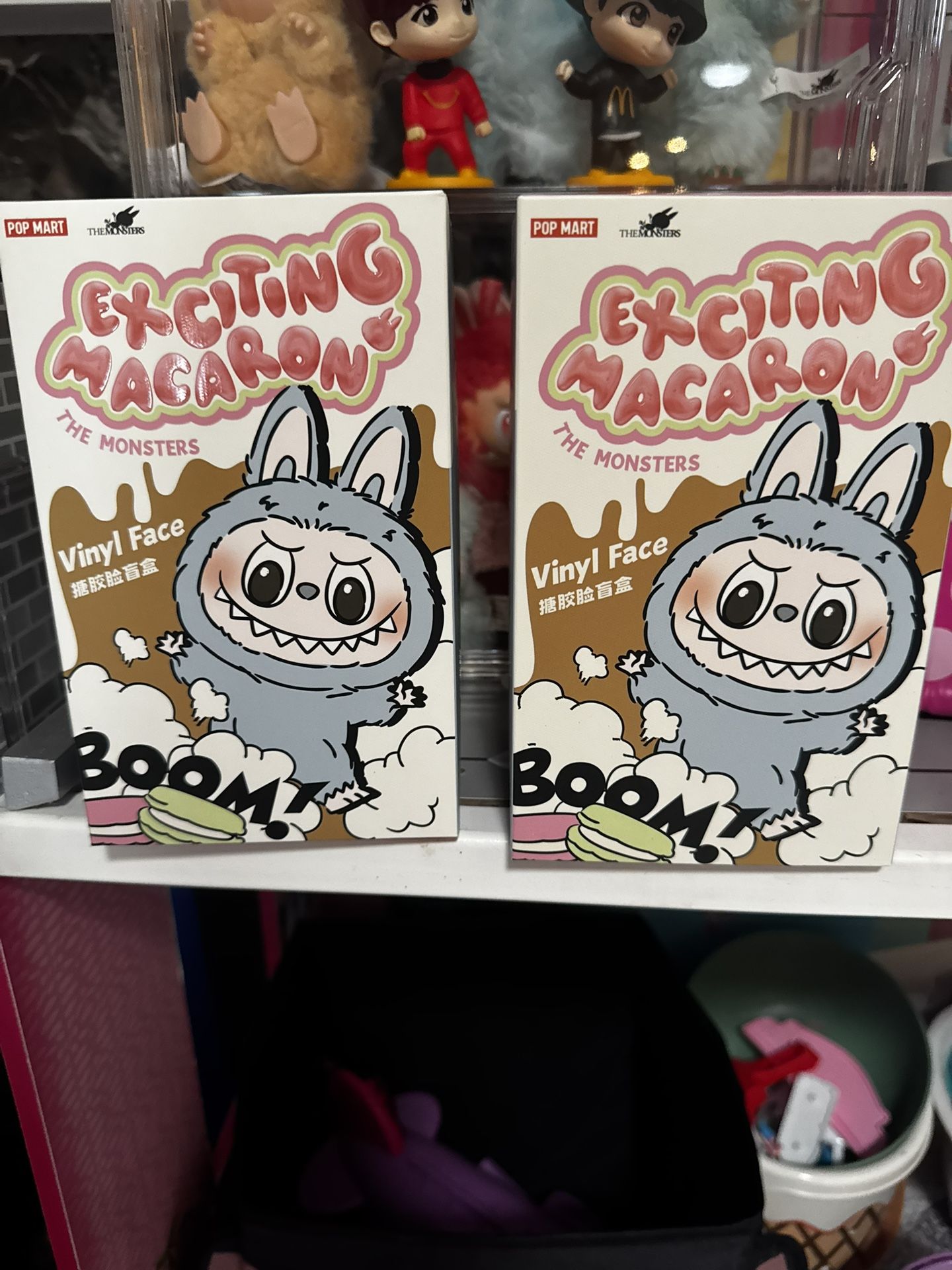 Exciting Macaron - Sesame Bean