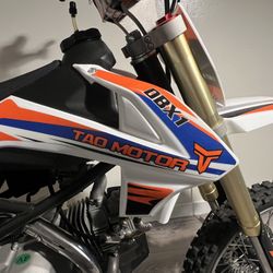 Tao DB-X1 140cc Mid-Size Dirt Bike