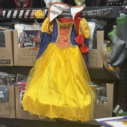 ❤️ New, Beautiful High Quality Girls Snow White Dress. Comes With Hair Bow and Attached Hoop Skirt with Pettycoat Size 4-6