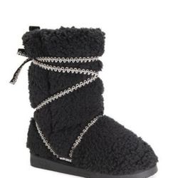 MUK LUKS Reyna Boots *SIZE 8*