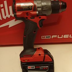 MILWAUKEE M18 FUEL BRUSHLESS HAMMER DRILL  WITH BATTERY 3.0