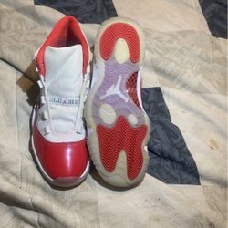 Jordan 11 Cherry