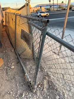 Chain-Link fence gate door