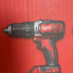 Milwaukee New Hammer Drill 18M Nuevo