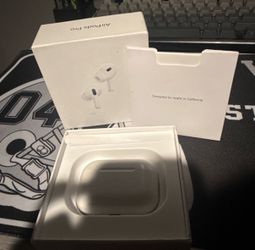 Apple AirPods Pro with MagSafe Wireless Charging Case - White
