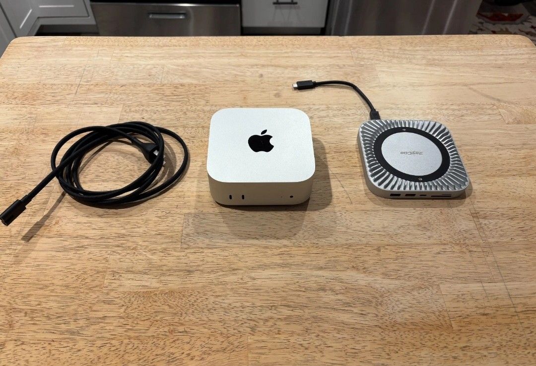 Apple M4 Pro Mac Mini with 512 GB SSD and 24 GB of RAM and 16 Core GPU
