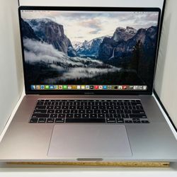 Apple MacBook Pro 16” 2019 Intel 6-Core i7 32GB RAM 500GB SSD TouchBar Radeon Pro 5300M Graphics