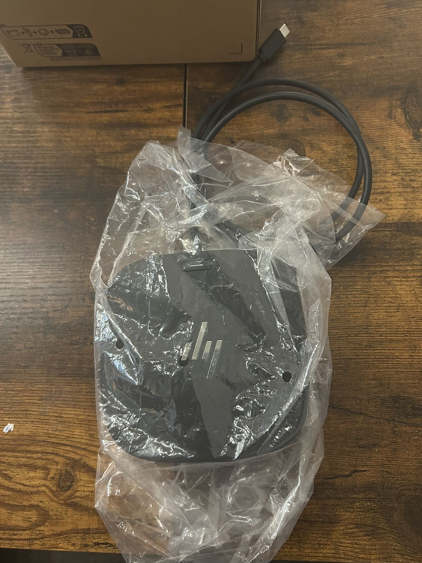 HP USB-C DOCK G5 HSN-IX02 UNIVERSAL DOCKING STATION..NO AC ADAPTER