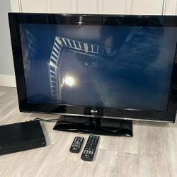 LG  TV television With LG DVD Player 32” On Stand