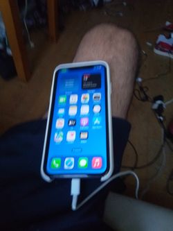 IPHONE 11 (UNLOCKED)